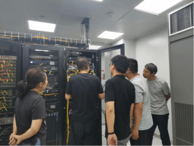 無懼困難連續奮戰 全力以赴搶修校園受損網絡和信息服務業務